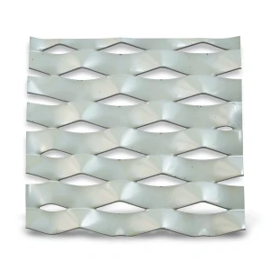 Hot Rolled Expanded Metal Mesh Drie Shape Wire Diameter 2.3 mm Width 2.44 M Length 7 M