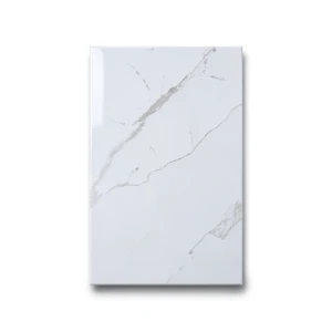 ارضيات بورسلان هندي 60×120 سم، سطح لامع، سمك 0.9 مم، لون ساتفاريو