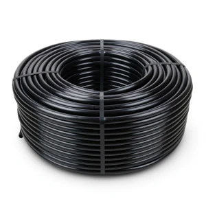 لفة أنابيب HDPE ضغط 16 بار PE 80 قطر خارجي 90 مم سماكة 12.3 مم لون أسود
