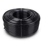 لفة أنابيب بلاستيك HDPE ضغط 10 بار PE 80 قطر خارجي 90 مم سمك 6.7 مم لون أسود