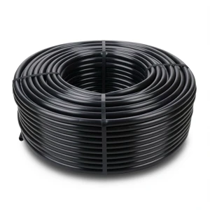 لفة أنابيب بلاستيك HDPE ضغط اسمي 6.3 بار PE 100 قطر خارجي 50 مم سمك 2.0 مم لون أسود