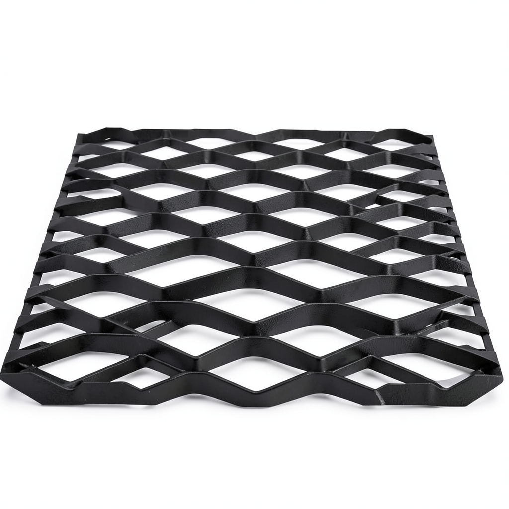 Hot Rolled Black Steel Expanded Metal Mesh Thickness 2.7 mm Width 1.22 m Length 7 m