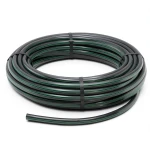 لفة أنابيب HDPE ضغط اسمي 9.8 بار PE63 قطر خارجي 90 مم SDR 9 أسود مع خطوط خضراء