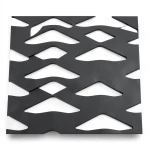 سلك شبك معدني (بقلاوه) حديد اسود تصميم معماري سماكة 1.4 مم مقاس 1.22×4 م
