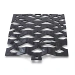 سلك شبك معدني (بقلاوه) حديد اسود تصميم معماري سماكة 1.4 مم مقاس 1.22×4 م