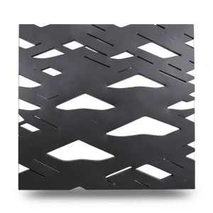 سلك شبك ممدد (بقلاوه) حديد اسود نموذج معماري سمك 1.8 mm مقاس 1.22×3 M