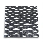 Hot Rolled Expanded Metal Sheet Memari Shape 1.8 mm Thick 1.22x4 m