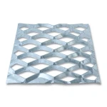 Galvanized Steel Expanded Metal Mesh Thickness 4.8 mm Width 1.22 M Length 5 M