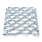 Galvanized Steel Expanded Metal Mesh Thickness 5.8 mm Width 1.22 m Length 7 m