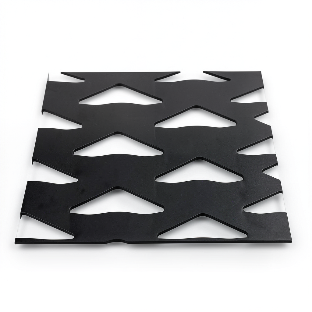 سلك شبك معدني (بقلاوة) حديد اسود تصميم معماري سماكة 2.7 مم مقاس 1.22×4 م