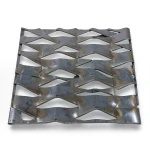 Hot Rolled Expanded Metal Mesh 2.3 mm Thickness, 2.44 M Width, 2 M Length, Memari Shape