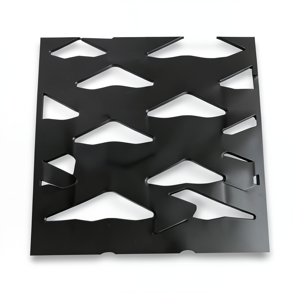Hot Rolled Expanded Metal 2.8 mm Thickness, 1.22 M Width, 1 M Length, Memari Design