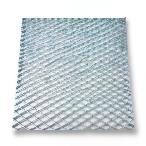 Galvanized Steel Expanded Metal Mesh Thickness 1.8 mm Width 2.44 m Length 1 m