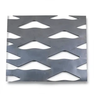 Hot Rolled Expanded Metal Sheet Flattened, Memari Design, Thickness 2.3 mm, Width 2.44 M, Length 7 M