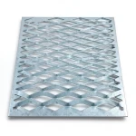 Galvanized Steel Expanded Metal Mesh Thickness 2.7 mm Width 2.44 M Length 1 M