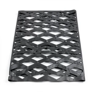 Hot Rolled Black Steel Expanded Metal Mesh 2.3 mm Thick 2.44 m Width 5 m Length