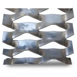 Hot Rolled Expanded Metal Mesh 2.7 mm Thickness 2.44×7 M Memari Form