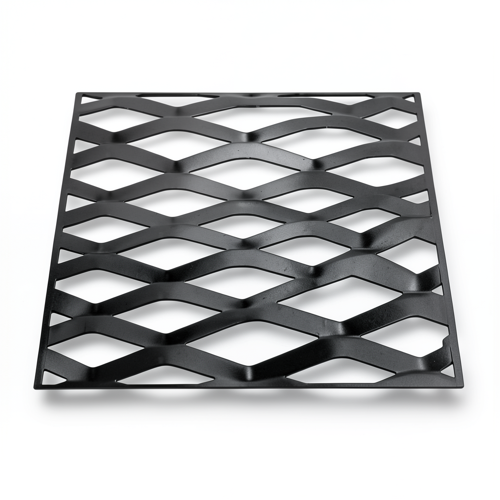 Hot Rolled Black Steel Expanded Metal Mesh Thickness 2.7 mm Width 2.44 m Length 7 m