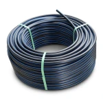 لفة أنابيب بلاستيك HDPE ضغط 12.5 بار PE 100 قطر خارجي 40 مم SDR 11 أسود مع خط أزرق