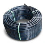لفة أنابيب HDPE ضغط 4 بار PE100 قطر خارجي 63 مم SDR 33 أسود مع خط أزرق