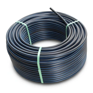 لفة أنابيب بلاستيك بولي ايثيلين عالي الكثافة ضغط 15.6 بار [PE 100] قطر خارجي 40 مم SDR 9 لون أسود مع خط أزرق