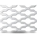 Hot Rolled Expanded Metal Mesh Mozakhraf Shape Thickness 1.5 mm Width 2.44 M Length 2 M