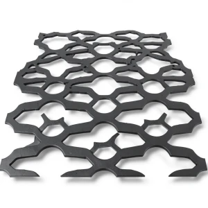 Hot Rolled Expanded Metal Sheet Flattened, Mozakhraf Shape, Thickness 1.5 mm, Width 2.44 M, Length 5 M