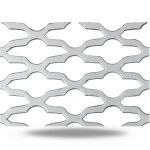 Hot Rolled Expanded Metal Mesh Mozakhraf Shape Thickness 1.5 mm Width 2.44 M Length 2 M