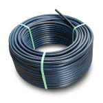 لفة أنابيب HDPE ضغط 15.6 بار PE 100، قطر خارجي 140 مم SDR 9 أسود مع خط أزرق