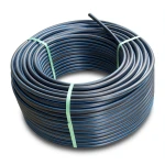 لفة أنابيب بولي ايثيلين عالي الكثافة ضغط 19.2 بار [PE 100] قطر خارجي 140 مم SDR 7.4 لون أسود مع خط أزرق