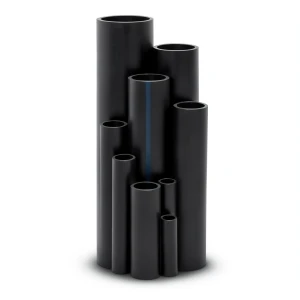 انابيب بلاستيك HDPE ضغط 12.5 بار PE 100 مقاس 180 مم سماكة 13.3 مم لون اسود