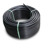 لفة أنابيب HDPE ضغط 9.9 بار PE 100 قطر خارجي 32 مم SDR 13.6 لون أسود