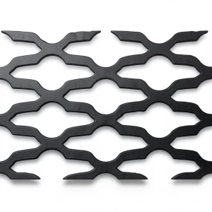 شبك ممدد بقلاوة حديد اسود شكل مزخرف تخانة 1.8 mm عرض 2.44 m طول 7 m