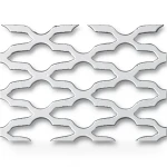 شبك بقلاوة حديد اسود مدرفل على الساخن سمك 2.7 مم مقاس 1.22×1 متر تصميم مزخرف