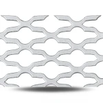 Hot Rolled Flattened Expanded Metal Mozakhraf Form 1.8 mm Thickness 2.44 M Width 6 M Length