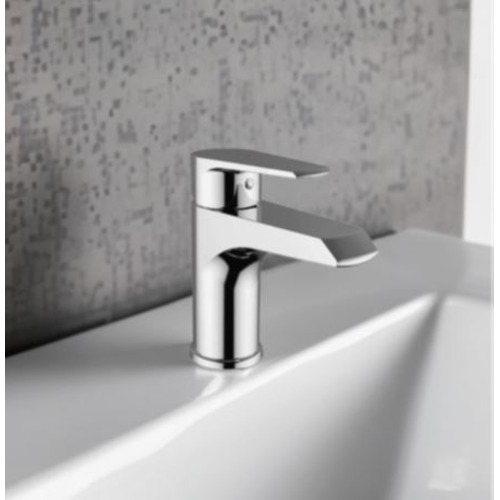 Short Washbasin Tap 14 cm, Chrome Color | Saudi Ceramics