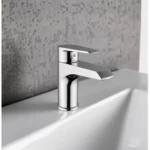 Short Washbasin Tap Size 14 cm, Chrome Color 