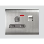 فيش ثلاثي بلمبة بيان، مقاس 7×7 سم، 13 أمبير، لون ستيل، A66