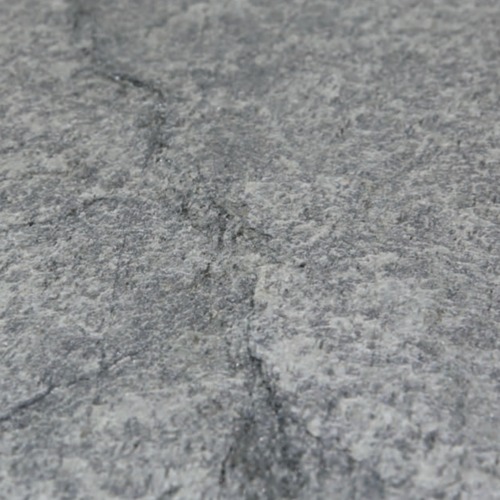 شرائح حجرية ارتفاع 2.44 متر، عرض 1.22 متر، لون رمادي | SILVER GREY