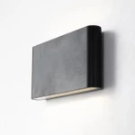 إضاءة جداريّة LED للسور الخارجي، أبعاد 18 × 9 × 3 سم، لون أسود