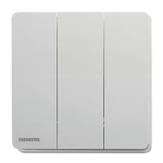 مفتاح انارة ثلاثي 16 امبير، ابيض، 86×86 مم، 250 فولت، ماركة سيمنز (دلتا أرينا)