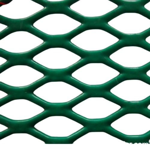 PVC Coated Expanded Metal Thickness 2 mm Size 1×2 meters | Madar Building Materials Company
