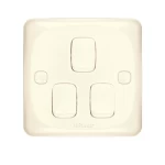 مفتاح كهرباء ثلاثى 10 امبير ميرا الفنار مقاس 7×7 سم اللون بيج 