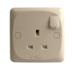 فيش كهرباء بمفتاح ثنائى القطب 13 أمبير  الفنار موديل ميرا المقاس  7x7 اللون البيج
