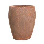 اصيص نبات سيراميك، بلون بني فاتح، بارتفاع 65 سم وعرض 40 سم.