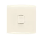 مفتاح ستائر مزدوج قطبين 20 امبير  ألف الفنار مقاس 7×7 سم اللون بيج 