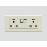 فيش ثلاثي مزدوج بمفتاح ولمبة بيان مقاس 14×7 سم 16 أمبير ماركة آرت دي إن أيه إي3 لون بيج