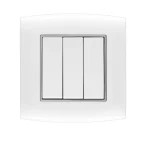 مفتاح كهرباء ثلاثى 10 امبير أمنية الفنار مقاس 7×7 سم اللون ابيض بحلقة كروم