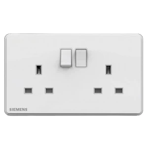 فيش مزدوج 13 امبير مع مفتاح تشغيل ومؤشر 86×146مم، ابيض، 250 فولت | Siemens (Delta Arina)