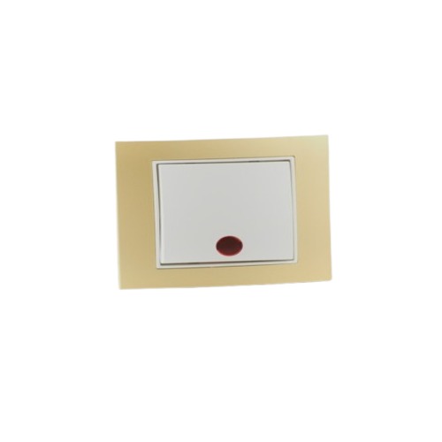 مفتاح سخان بي3 20 أمبير 7 × 7 سم لون ذهبي | N2440W